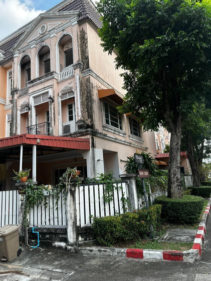 อื่นๆ ขายบ้านเดี่ยวหัวมุม Urban Sathorn บางหว้า  3 นอนทุกห้องมีห้องน้ำในตัว  สระว่ายน้ำ ฟิตเนส  ใกล้ BTS 5 นาที  ต่ำกว่าตลาด 2.5 ล้าน รูปที่ 3