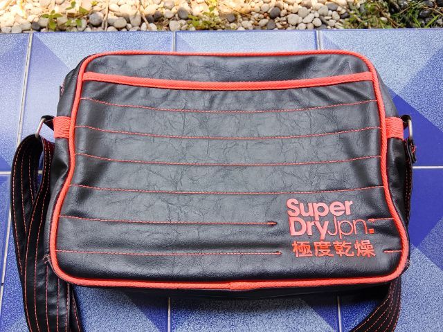  Superdry รุ่น "Premium Montana Messenger Bag" รูปที่ 4