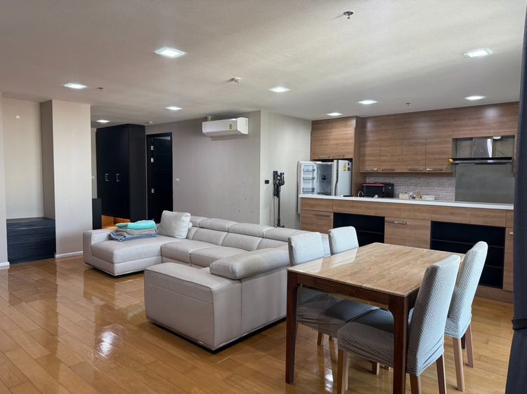 ให้เช่าคอนโด วิลล่า สิกขรา ทองหล่อ 25 2 ห้องนอน 2 ห้องน้ำ 130 ตร.ม. ห้องแต่งครบ พร้อมเข้าอยู่ 70,000 บาทต่อเดือน