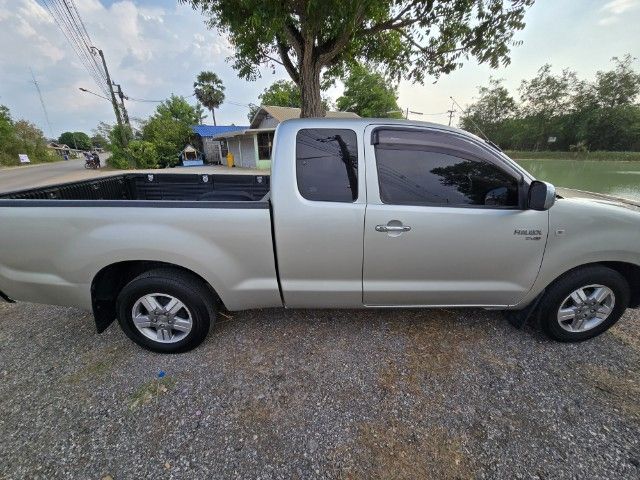 Toyota Hilux Vigo 2006 2.5 G Pickup ดีเซล ไม่ติดแก๊ส เกียร์ธรรมดา บรอนซ์เงิน รูปที่ 3