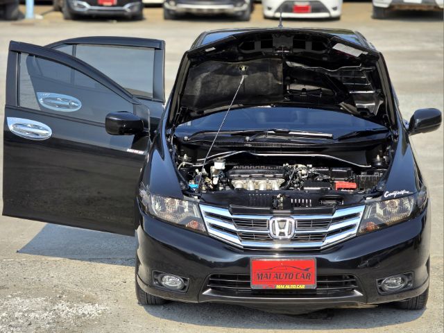 Honda City 2013 1.5 Sv i-VTEC Sedan เบนซิน ไม่ติดแก๊ส เกียร์อัตโนมัติ ดำ รูปที่ 4