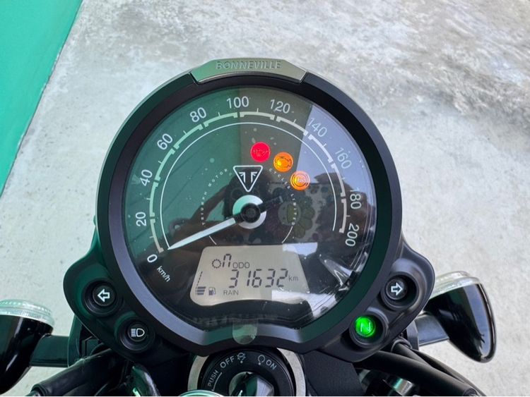 Triumph street twin 900 ปี19จด20 สีดำ  รูปที่ 14