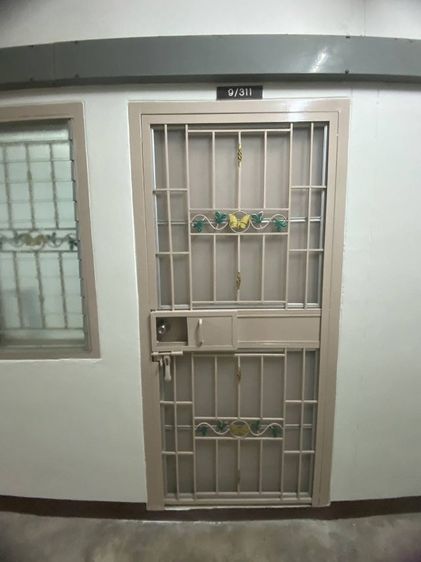 ไม่มี อื่นๆ สร้างเสร็จก่อน 2010 ไม่อนุญาต ใช่ ขายบ้านเอื่อทุ่งครุ อาคาร3 ชั้น2ห้องมุม อากาศดีที่จอดรถสดวก รูปที่ 4