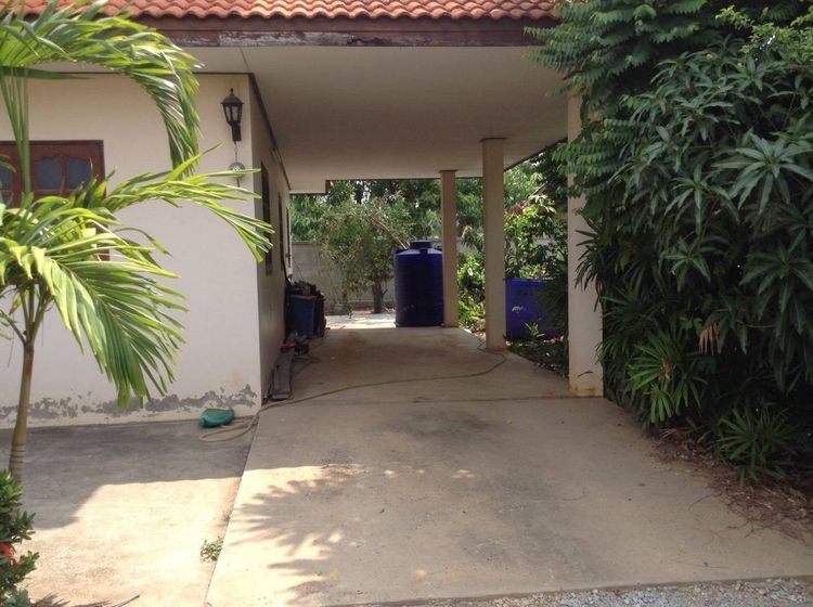 อื่นๆ มีบางส่วน สร้างเสร็จก่อน 2010 บ้านหลังเดี่ยวหลังใหญ่ให้เช่า เดือนล่ะ 9,000 บาท  รูปที่ 4