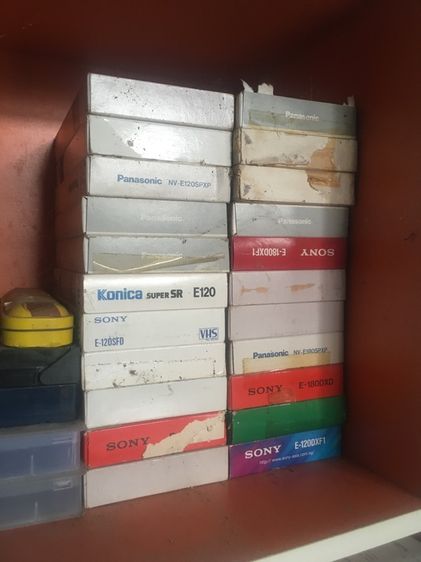 ม้วนวีดีโอเก่ามีหลายชิ้นครับ รูปที่ 2