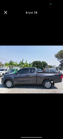 Toyota Hilux Revo 2023 Smart Cab 2.4 Entry Z Edition Pickup ดีเซล เกียร์ธรรมดา เทา