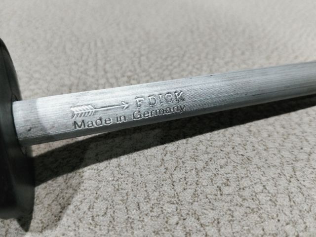 ขอขายแท่งเหล็กลับมีดของแบรนด์ F.Dick Germany . made in Germany ของแท้.ขนาดความยาวพร้อมด้าม 15 นิ้ว.ส่วนตายาว 10 นิ้ว.สภาพใหม่ รูปที่ 6