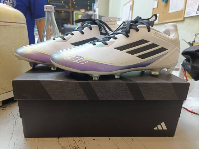 รองเท้าสตั๊ด adidas F50 รูปที่ 5