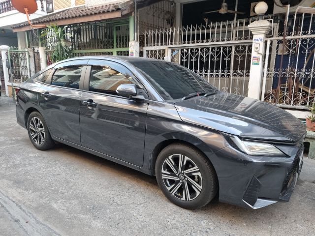 Toyota Yaris Ativ เจ้าของขายเอง ไม่เคยชน ไม่เคยจมน้ำ  สภาพดีเหมือนพึ่งถอยมาใหม่