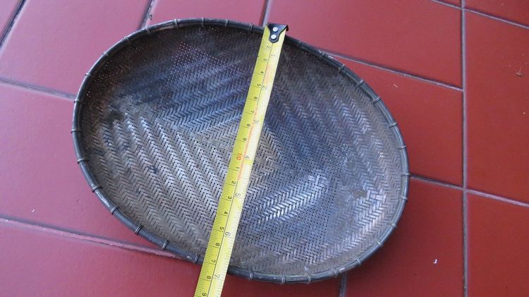 กระด้งถักสาน งานขึ้นมือ โบราณ  สไตล์วินเทจ งานกะไหล่เงิน รูปที่ 6