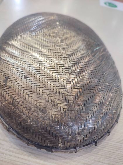 กระด้งถักสาน งานขึ้นมือ โบราณ  สไตล์วินเทจ งานกะไหล่เงิน รูปที่ 12