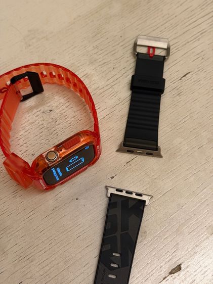 ขาย Apple Watch Series 4 44mm พร้อมชุดสายแต่ง SKINARMA ครบเซต สภาพสวย รูปที่ 2