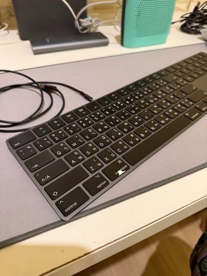 ขาย Apple Magic Keyboard Space Gray มีปุ่มตัวเลข ภาษาไทย-อังกฤษ สภาพสวย พร้อมใช้งาน