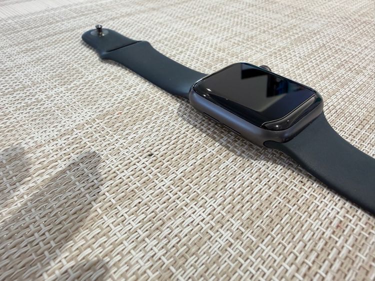 Apple Watch Series SE ขนาด 40mm รูปที่ 3
