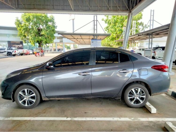 Toyota Yaris ATIV 2019 1.2 S Sedan เบนซิน ไม่ติดแก๊ส เกียร์อัตโนมัติ เทา รูปที่ 2