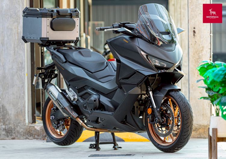 Honda Forza750 ปี2025 มือเดียว วิ่ง9,000Km. ท่อAkrapovic Carbon