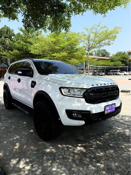 Ford Everest 2017 3.2 Titanium 4WD Utility-car ดีเซล ไม่ติดแก๊ส เกียร์อัตโนมัติ ขาว รูปที่ 4