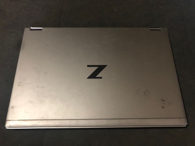hp zbook 15.6 g8 i7