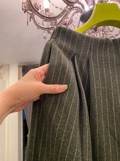 บาร์เลนเซียเอก้า (ติดจองค่ะ)กางเกงทรงเอวสูง ขากระบอกกว้าง สภาพใหม่เอี่ยม รูปที่ 4