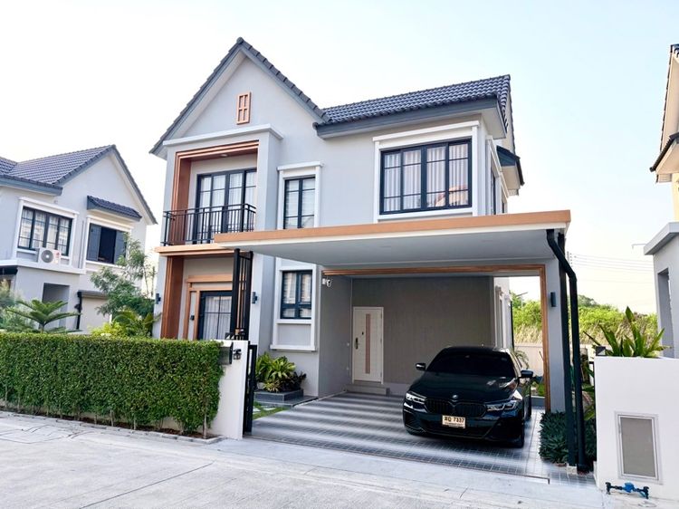 ตกแต่งครบ ให้เช่าบ้านหรู พานทอง รูปที่ 3