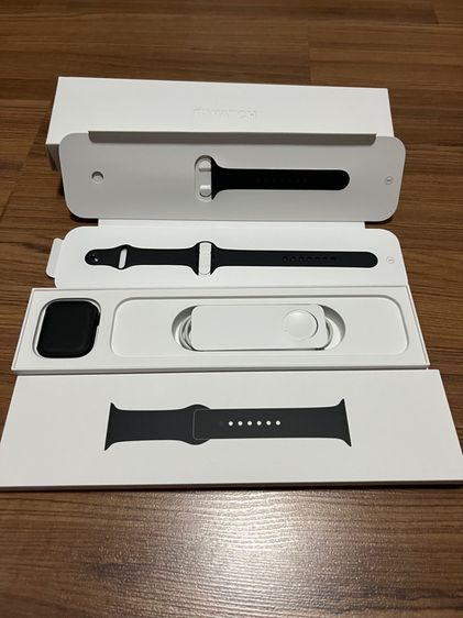 Apple Watch s8 45mm