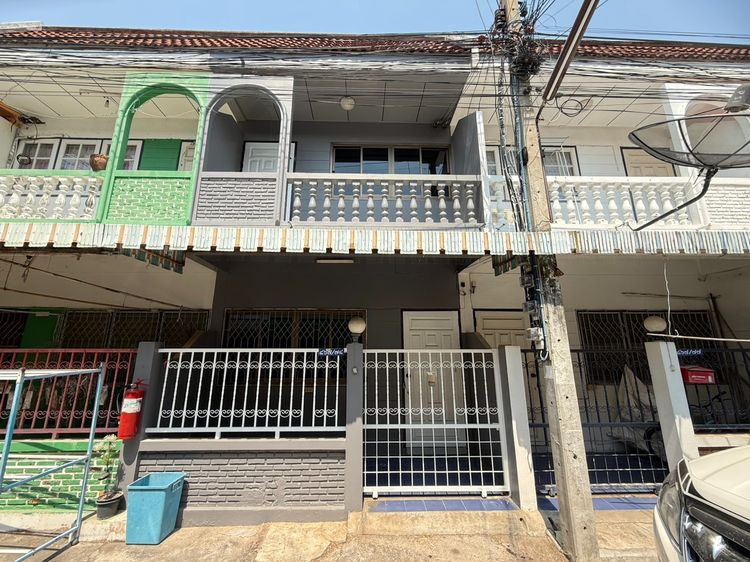 ขายทาวน์เฮ้าส์ใจกลางเมืองนครสวรรค์ (หมู่บ้านการุณรังษี 3)
