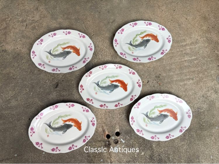 จาน ลายปลาหลีฮื้อมงคล เก่าโบราณสะสม