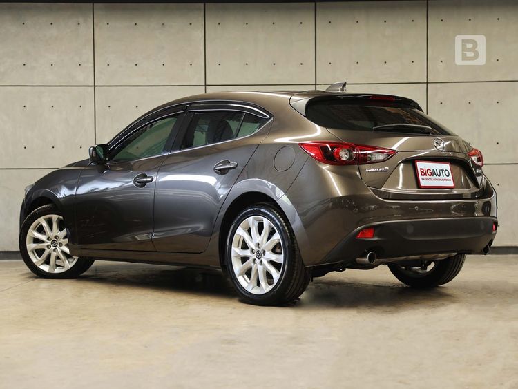 Mazda Mazda3 2015 2.0 S Sports Sedan เบนซิน ไม่ติดแก๊ส เกียร์อัตโนมัติ น้ำตาล รูปที่ 3