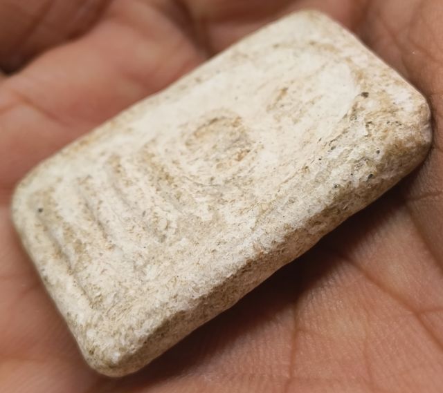 พระสมเด็จพิมพ์ใหญ่วัดระฆังเนื้อเก่าแห้งสวยค่ะ(3) รูปที่ 6