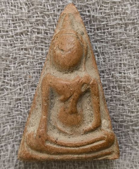 พระกรุเนื้อดินพิมพ์พระหลวงพ่อโต วัดกระทิงค่ะ รูปที่ 7