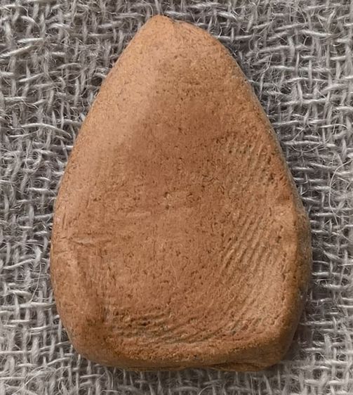 พระเนื้อดินพิมพ์พระขุนแผนหน้าค่ายหลวงพ่อโหน่งวัดมะดันค่ะ รูปที่ 8