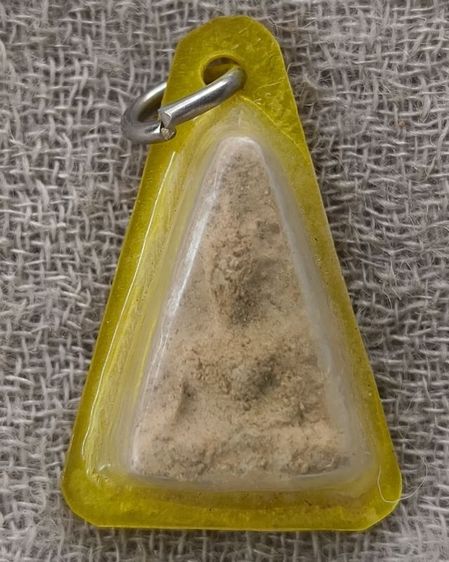 พระกรุเนื้อดินแห้งเก่าค่ะ