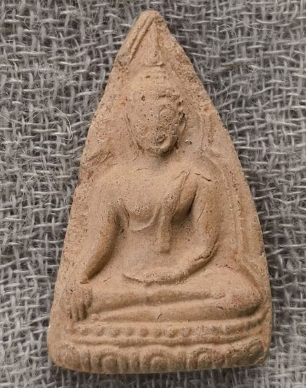 พระกรุพิมพ์พระรอดเนื้อดินเก่าค่ะ รูปที่ 17