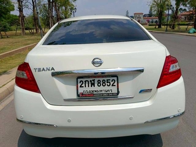 Nissan Teana 2010 2.5 XV Sedan เบนซิน LPG เกียร์อัตโนมัติ ขาว รูปที่ 2
