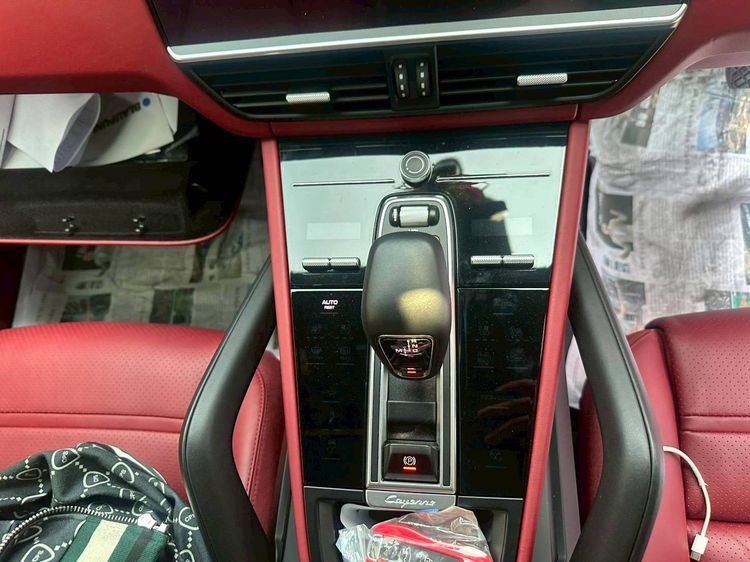 Porsche 911 Targa 4 2023 3.0 PDK 4WD Sedan ไฮบริด ไม่ติดแก๊ส เกียร์อัตโนมัติ เทา รูปที่ 3