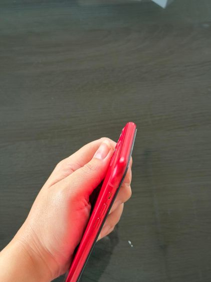 iPhone 11 สีแดง 128 gb รูปที่ 4
