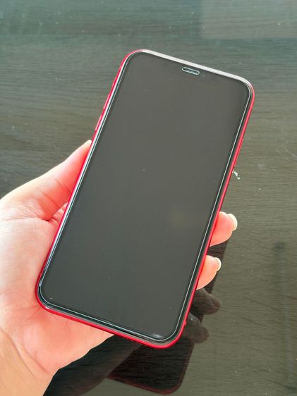 iPhone 11 สีแดง 128 gb รูปที่ 2