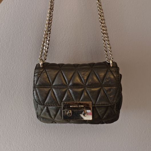 แท้ Michael Kors

Sloan Large Quilted-Leather Shoulder Bag

