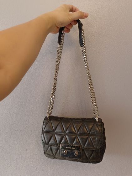 แท้ Michael Kors

Sloan Large Quilted-Leather Shoulder Bag

 รูปที่ 4