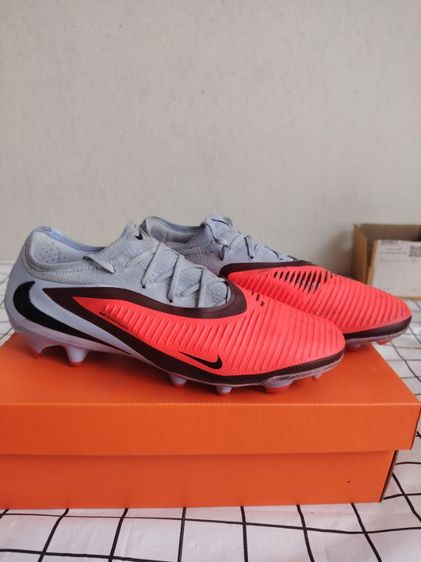 ขายสตั๊ด Nike Phantom 6 Low Pro FG ไซส์ 43(27.5cm) รูปที่ 2