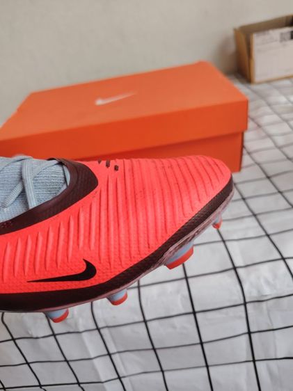 ขายสตั๊ด Nike Phantom 6 Low Pro FG ไซส์ 43(27.5cm) รูปที่ 9