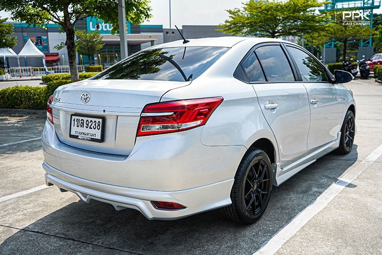 Toyota Vios 2021 1.5 Entry Sedan เบนซิน ไม่ติดแก๊ส เกียร์อัตโนมัติ เทา รูปที่ 4