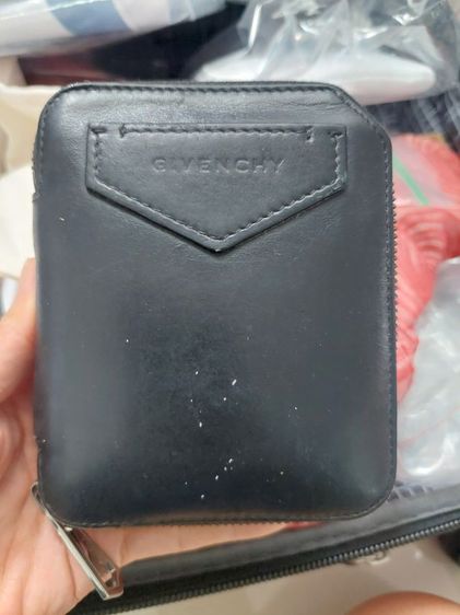 กระเป๋าสตางค์ผู้ชายมีซิปรอบ จีวองชี่ zip wallet Givenchy รูปที่ 4