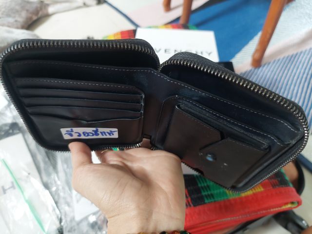 กระเป๋าสตางค์ผู้ชายมีซิปรอบ จีวองชี่ zip wallet Givenchy รูปที่ 5