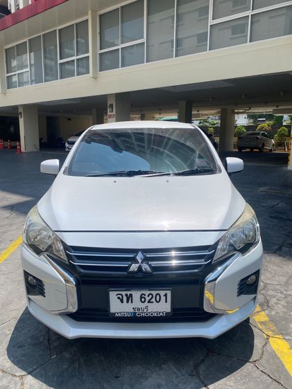 Mitsubishi Attrage 2019 1.2 GLS Sedan เบนซิน ไม่ติดแก๊ส เกียร์อัตโนมัติ ขาว รูปที่ 2