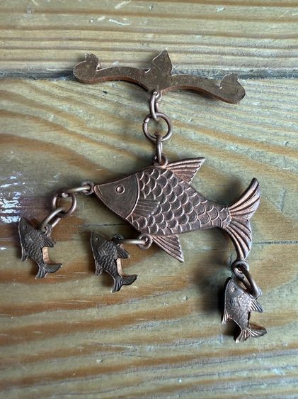 ปลาตะเพียน หลวงพ่อจง วัดหน้าต่างนอก ลงยาด้านหน้า ตามรูป รูปที่ 2