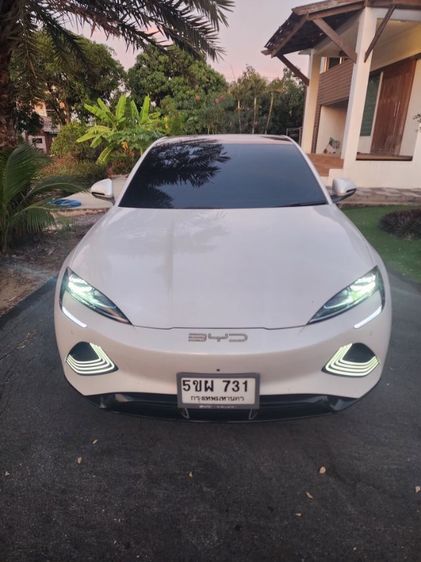 รถ BYD Seal Performance AWD สี ขาว