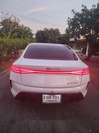BYD Seal 2023 Performance AWD Sedan ไฟฟ้า ไม่ติดแก๊ส เกียร์อัตโนมัติ ขาว รูปที่ 3