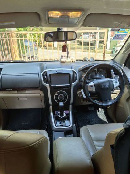 Isuzu MU-X 2017 3.0 Utility-car ดีเซล เกียร์อัตโนมัติ น้ำตาล รูปที่ 3