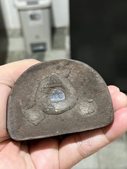 พระบูชาพ่อทวด เนื้อว่าน รุ่นย้อนยุค ก้นเงิน รูปที่ 4